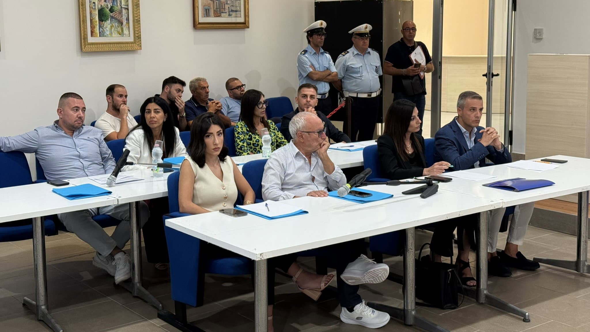 Cassano, incarico ex art. 110 al centro dello scontro politico: il Comune difende la scelta e i costi