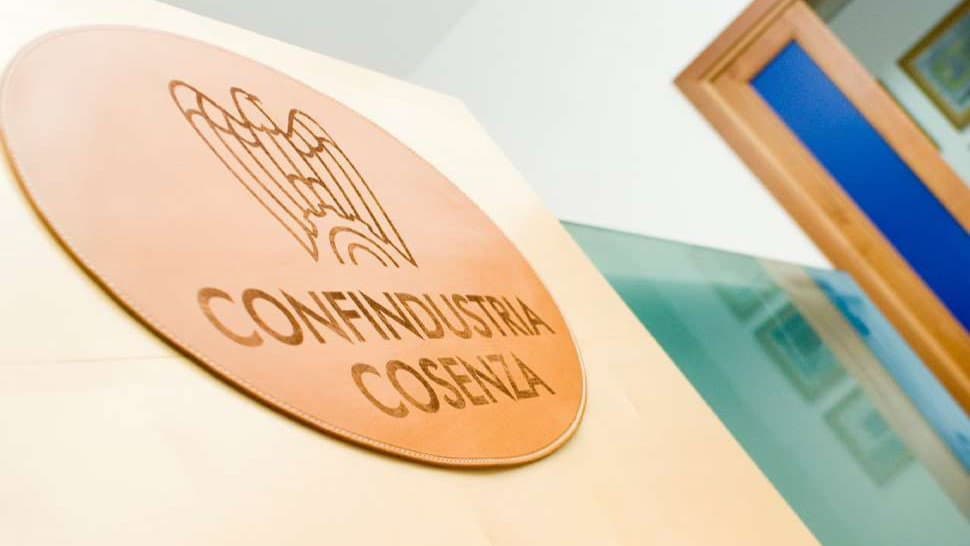Confindustria Cosenza ospita il seminario sull’Avviso FER: focus su incentivi e investimenti nelle energie rinnovabili