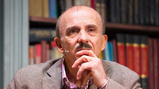 Al Troisi di Morano Calabro va in scena "Qualcosa è andato storto!” con Carlo Buccirosso