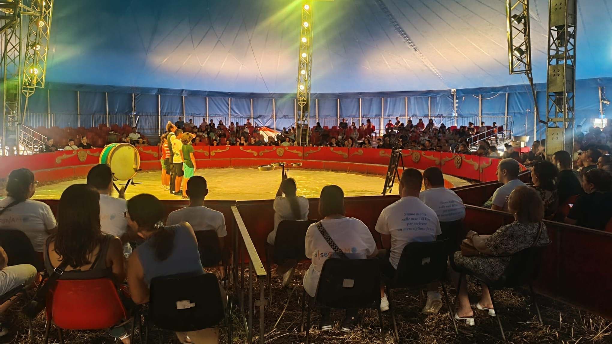 Corigliano, il circo diventa spazio di inclusione: serata gratuita per bambini, famiglie e persone con disabilità