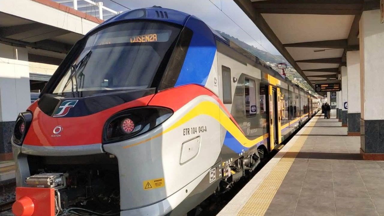 Estate 2026, Trenitalia potenzia i collegamenti in Calabria: torna la tratta Sibari-Crotone