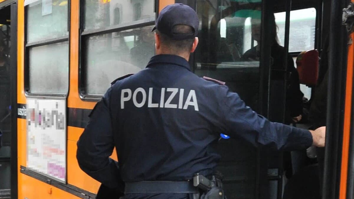 Trasporti, svolta per le Forze dell'Ordine: la Regione Calabria rafforza le agevolazioni sugli abbonamenti