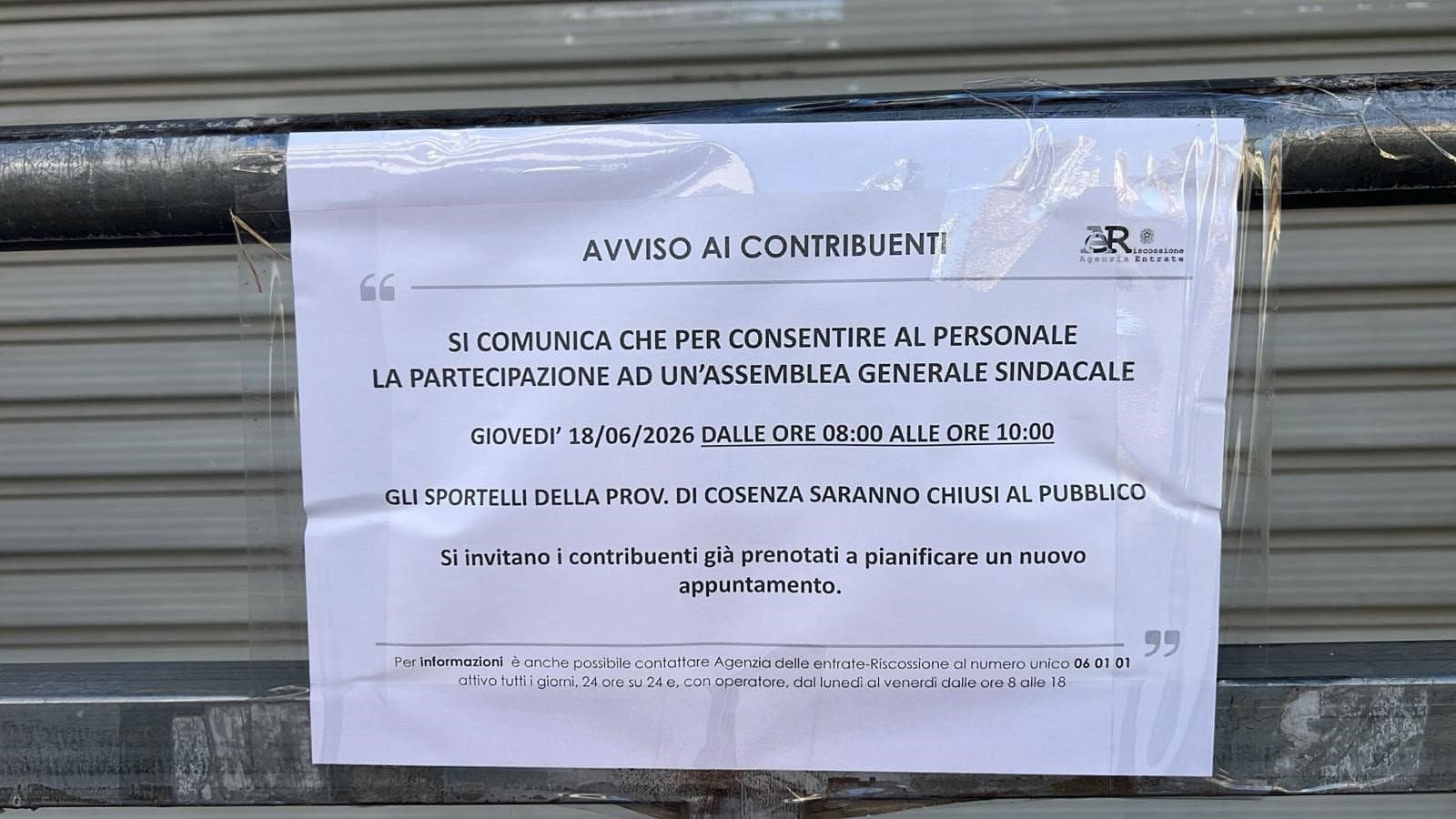 Co-Ro, ufficio Agenzia delle Entrate-Riscossione chiuso senza preavviso: cittadini lasciati davanti alla porta