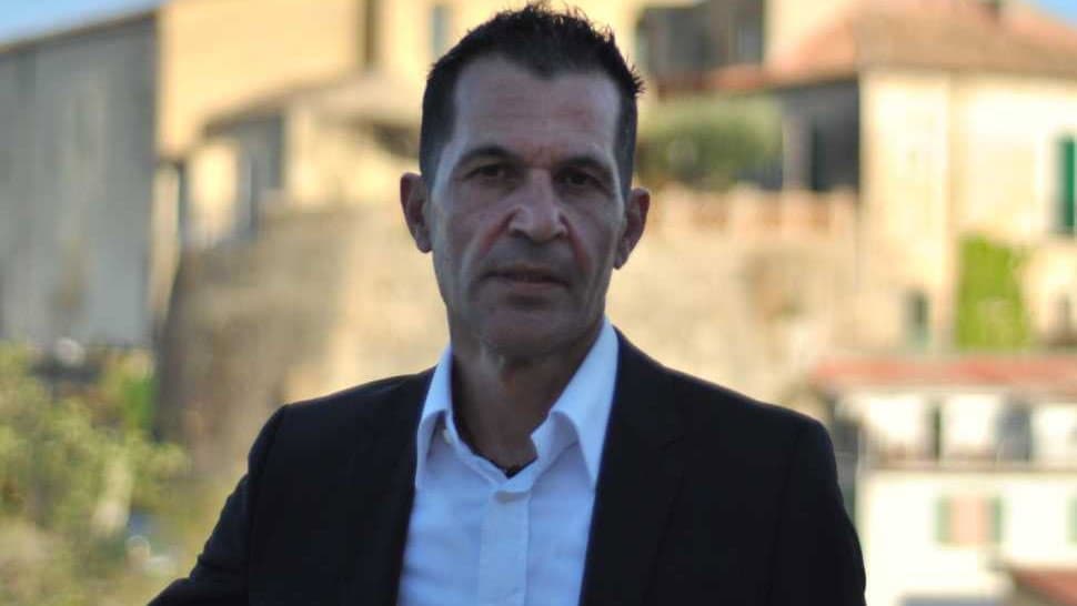 Crosia, Morello all'attacco: «Videosorveglianza fuori legge, il Comune la spenga subito»