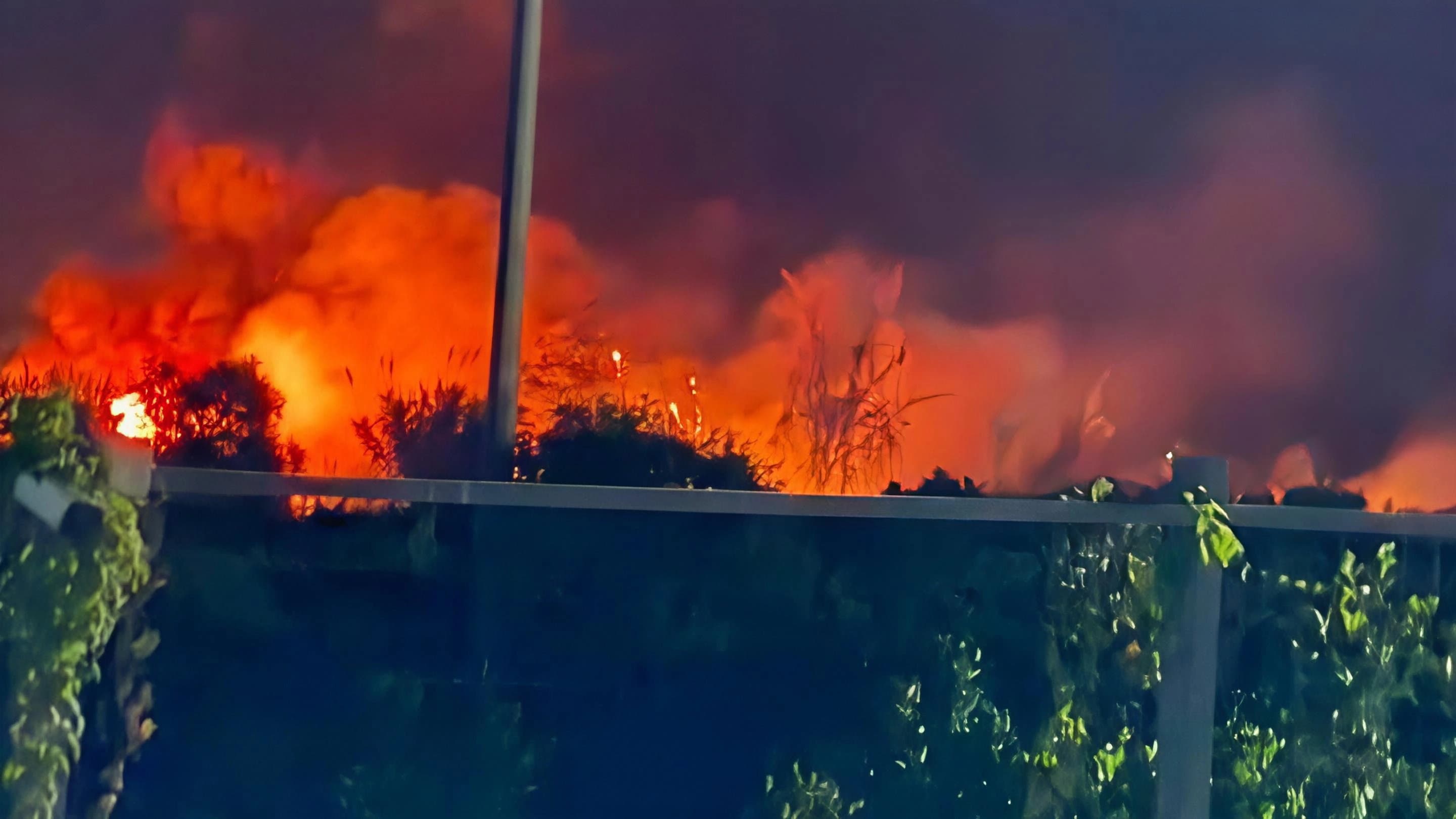 Boscarello, il rogo fa la prima vittima: morto uno dei due polacchi salvati dalle fiamme