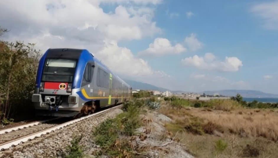 Intercity diretto Crotone–Roma via Cosenza e Sibari: associazioni chiedono una sperimentazione