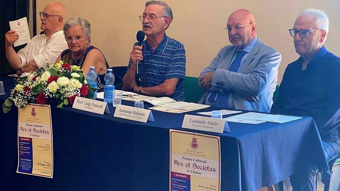 Castrovillari celebra il merito: al Premio Ars et Societas riconoscimenti a Greco, Melfi e Malomo