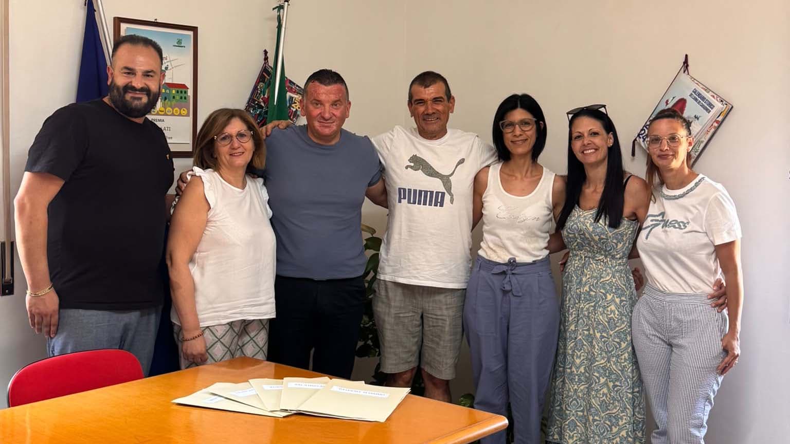 Cropalati stabilizza cinque lavoratori TIS: firmati i contratti in Comune