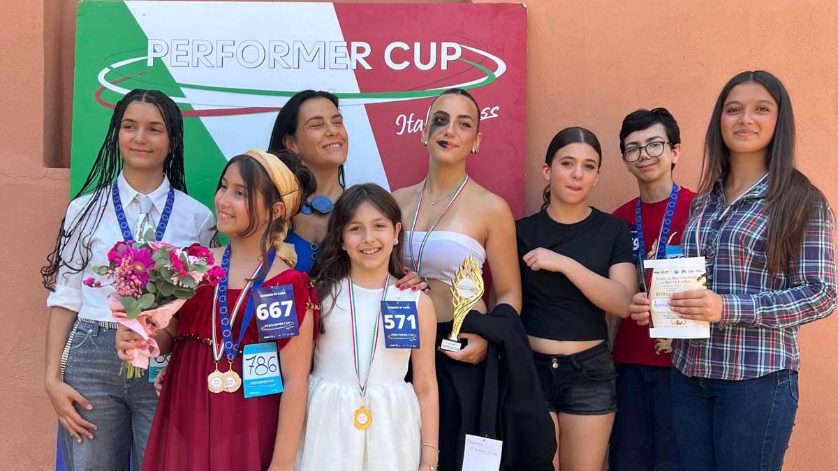 Una pioggia di podi per la Maros: la Scuola delle Arti trionfa alla Performer Cup