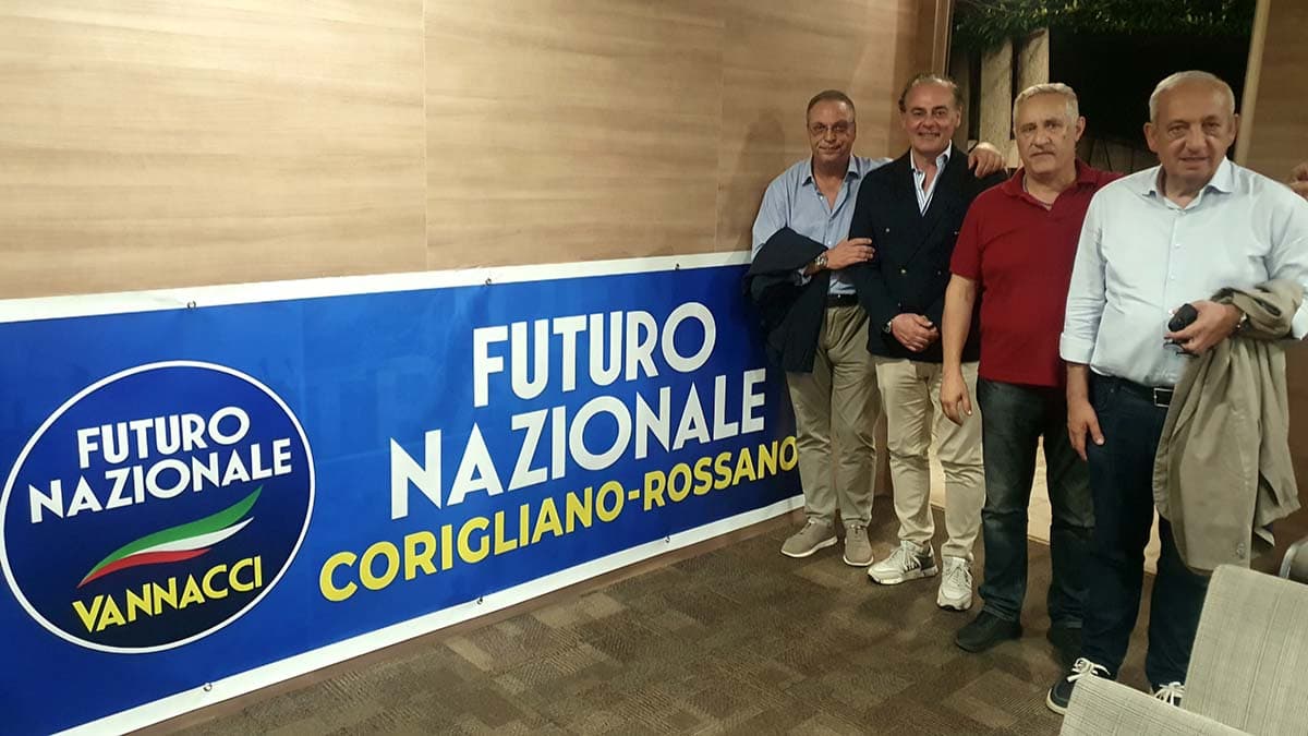 Legittima difesa, Futuro Nazionale porta la raccolta firme sui lungomari di Corigliano-Rossano