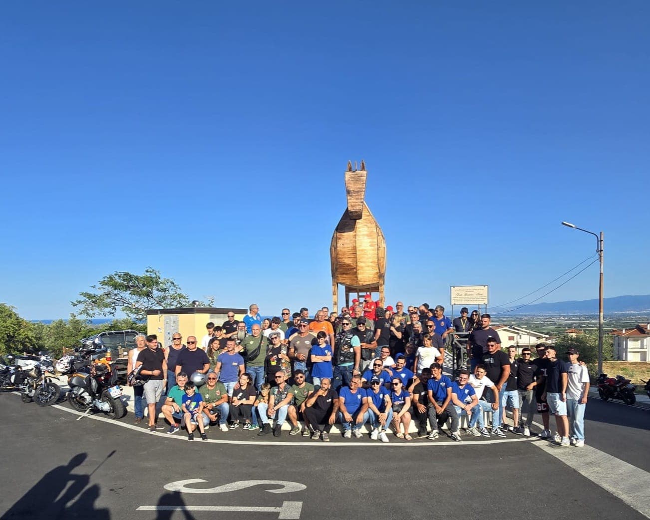 Francavilla Marittima, successo per il motoraduno: centinaia di motociclisti nel Borgo di Epeo