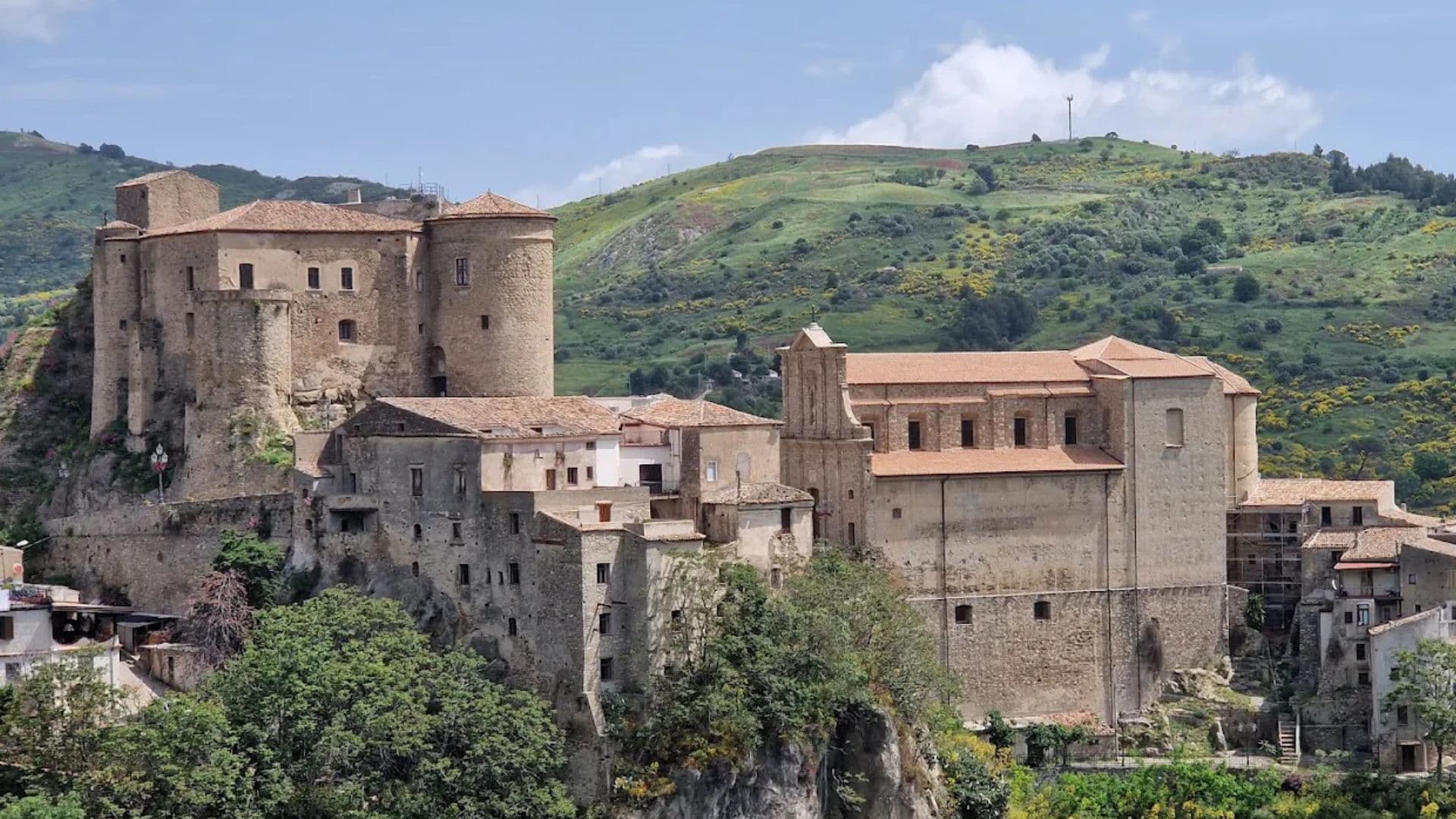 Il Castello di Oriolo diventa un laboratorio diffuso di arti, musica e tradizioni