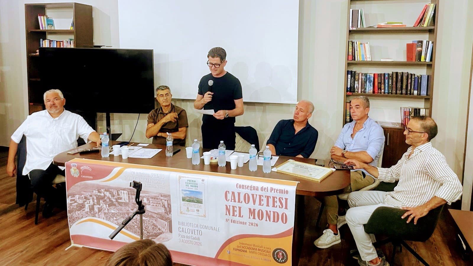 Francesco Beraldi riceve il premio "Calovetesi nel Mondo"