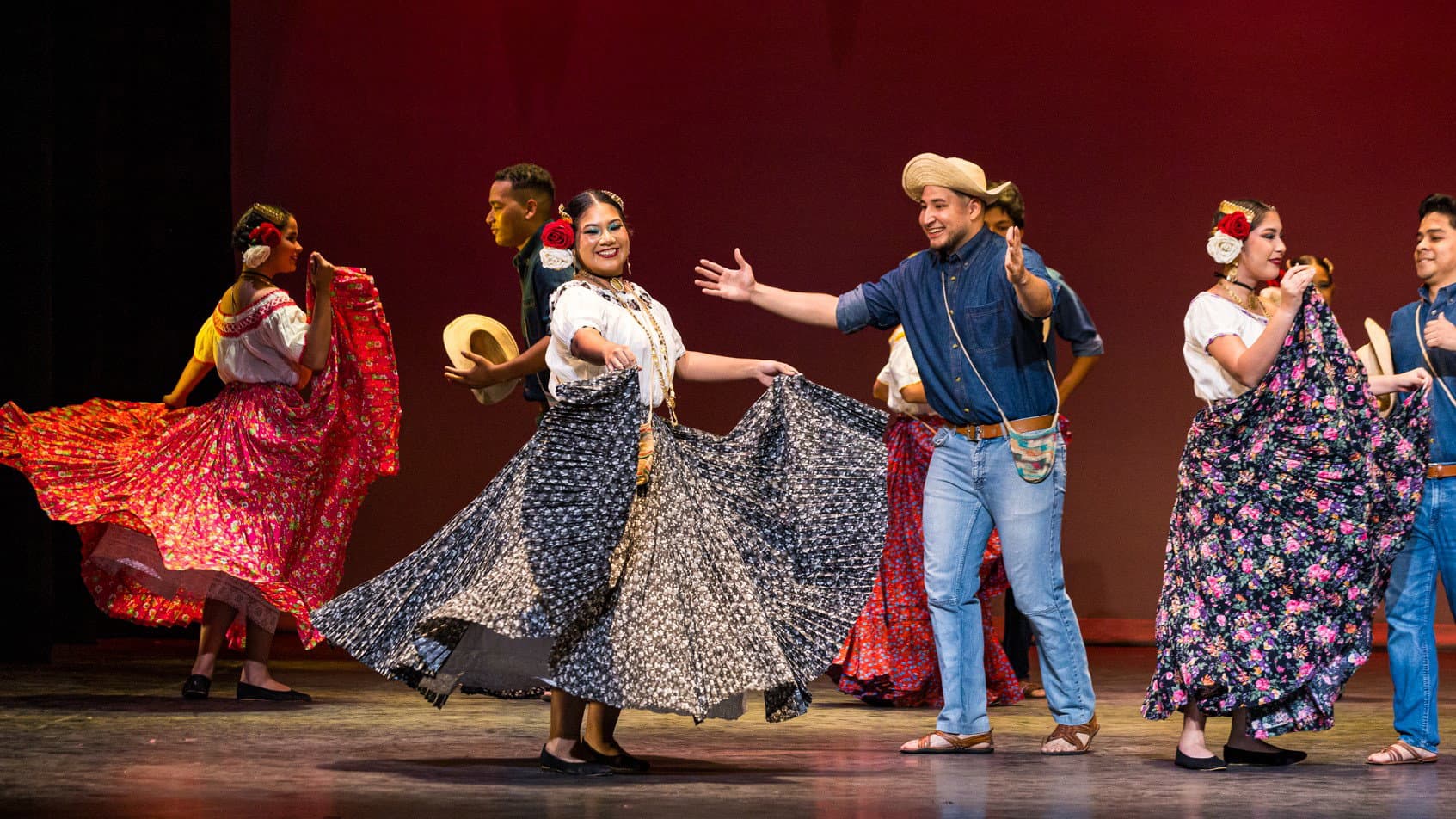 Il ritmo di Panama conquista il Pollino: l’Afcupan alla quarantesima Estate del Folklore