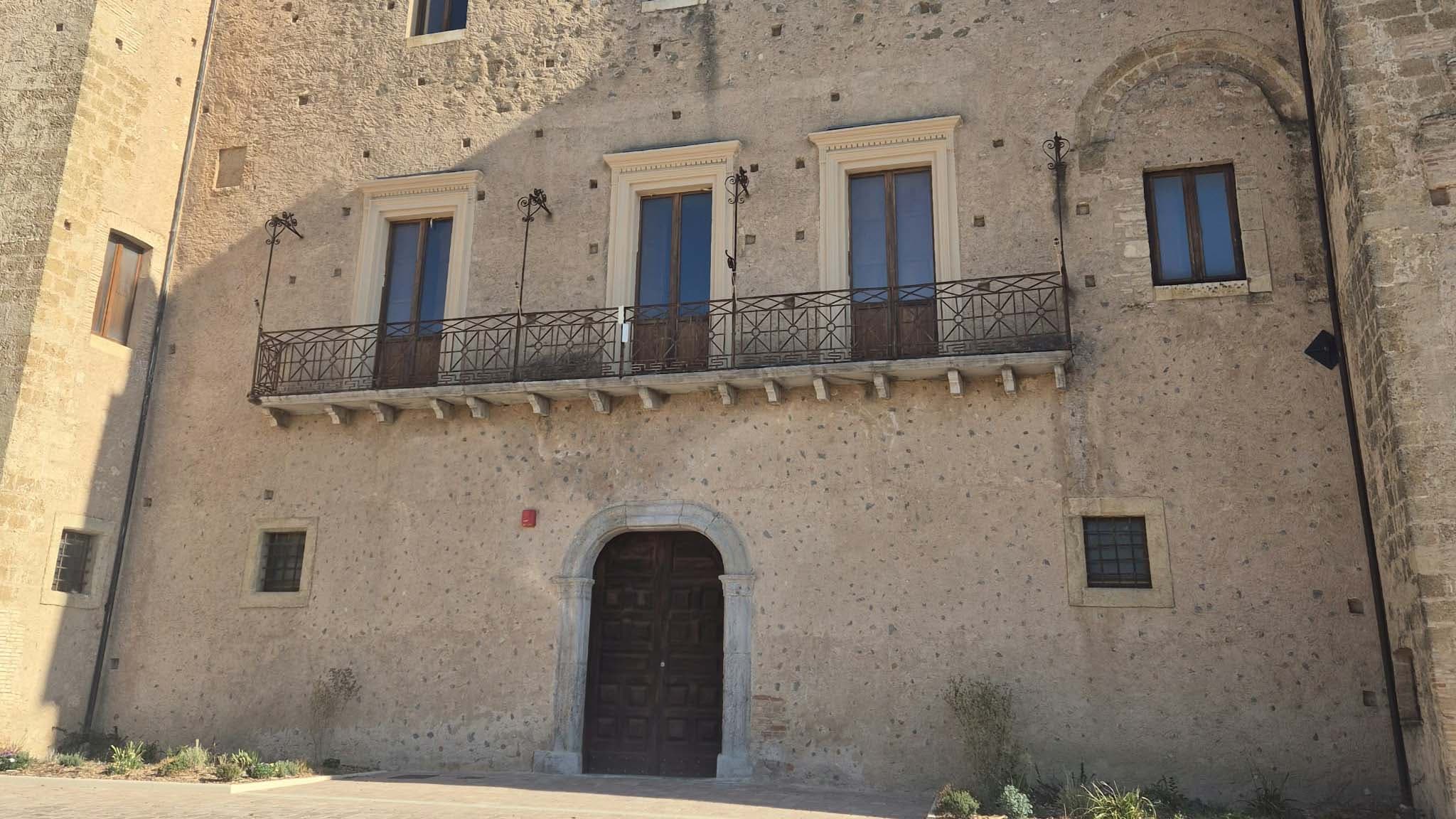 San Lorenzo del Vallo, il Castello come memoria viva e “faro del Mediterraneo”