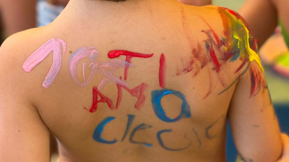 Body painting al Centro Estivo Magnolia: quando il corpo diventa linguaggio educativo