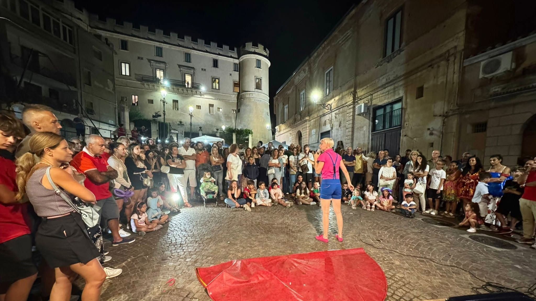 Corigliano-Rossano diventa un palcoscenico: da Siani ai buskers, ancora sei giorni di eventi diffusi