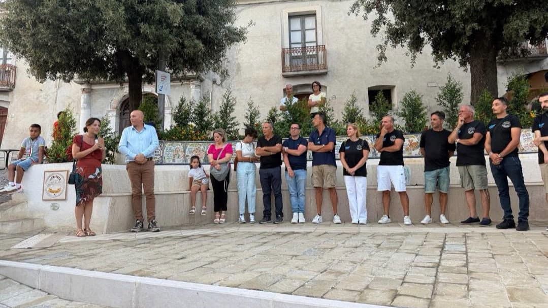 Montegiordano restituisce piazza Tarsia alla comunità: inaugurata la nuova villetta