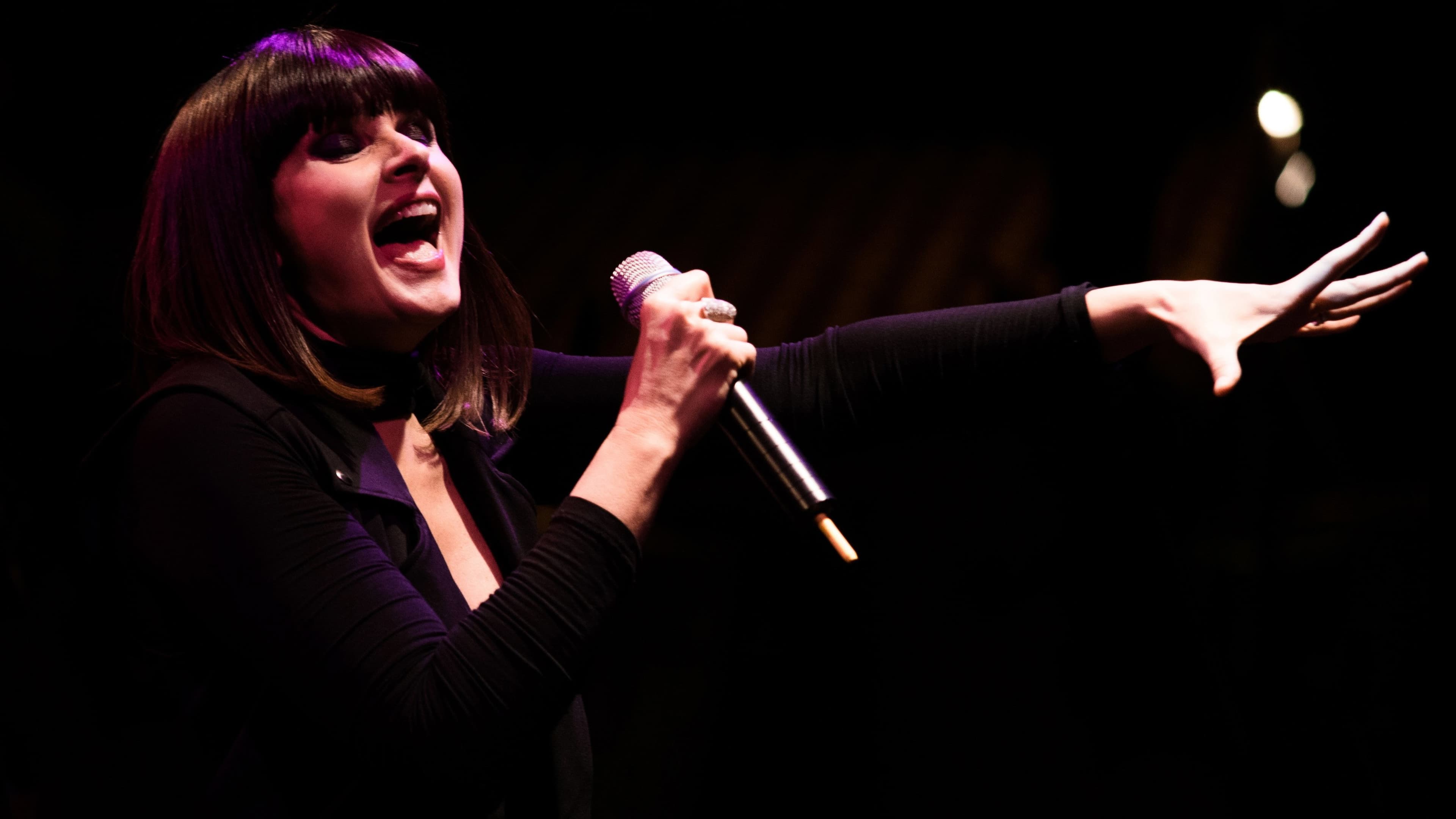 Silvia Mezzanotte in concerto a Mormanno: 36 anni di musica sotto le stelle