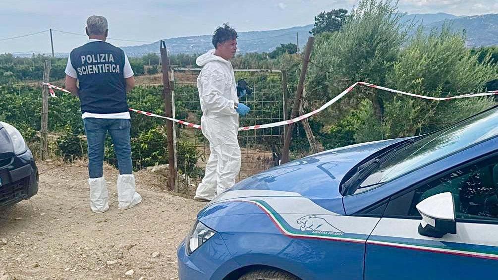 Carmela Bifano, l’autopsia ricostruisce l’orrore: prima il tentativo di strangolamento, poi i colpi alla testa