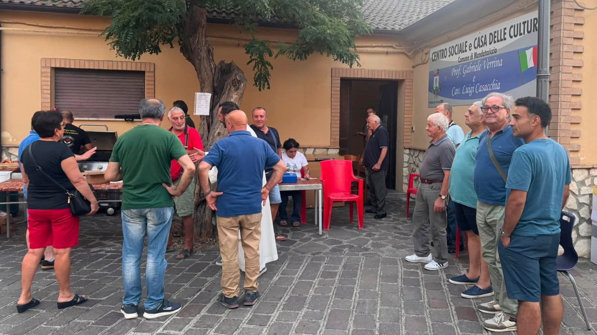 Mandatoriccio, apre il nuovo Circolo Anziani: uno spazio contro la solitudine