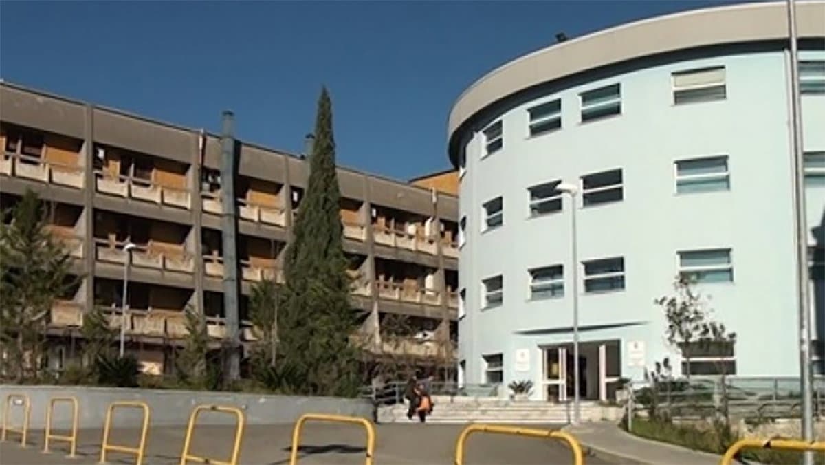 Oncologia di Castrovillari, Futuro Nazionale: «Tre condizionatori non risolvono i problemi»