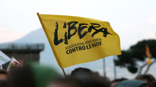 Dopo l’omicidio Scorza, Libera scuote Cassano: «Basta, non vogliamo morire di ’ndrangheta»