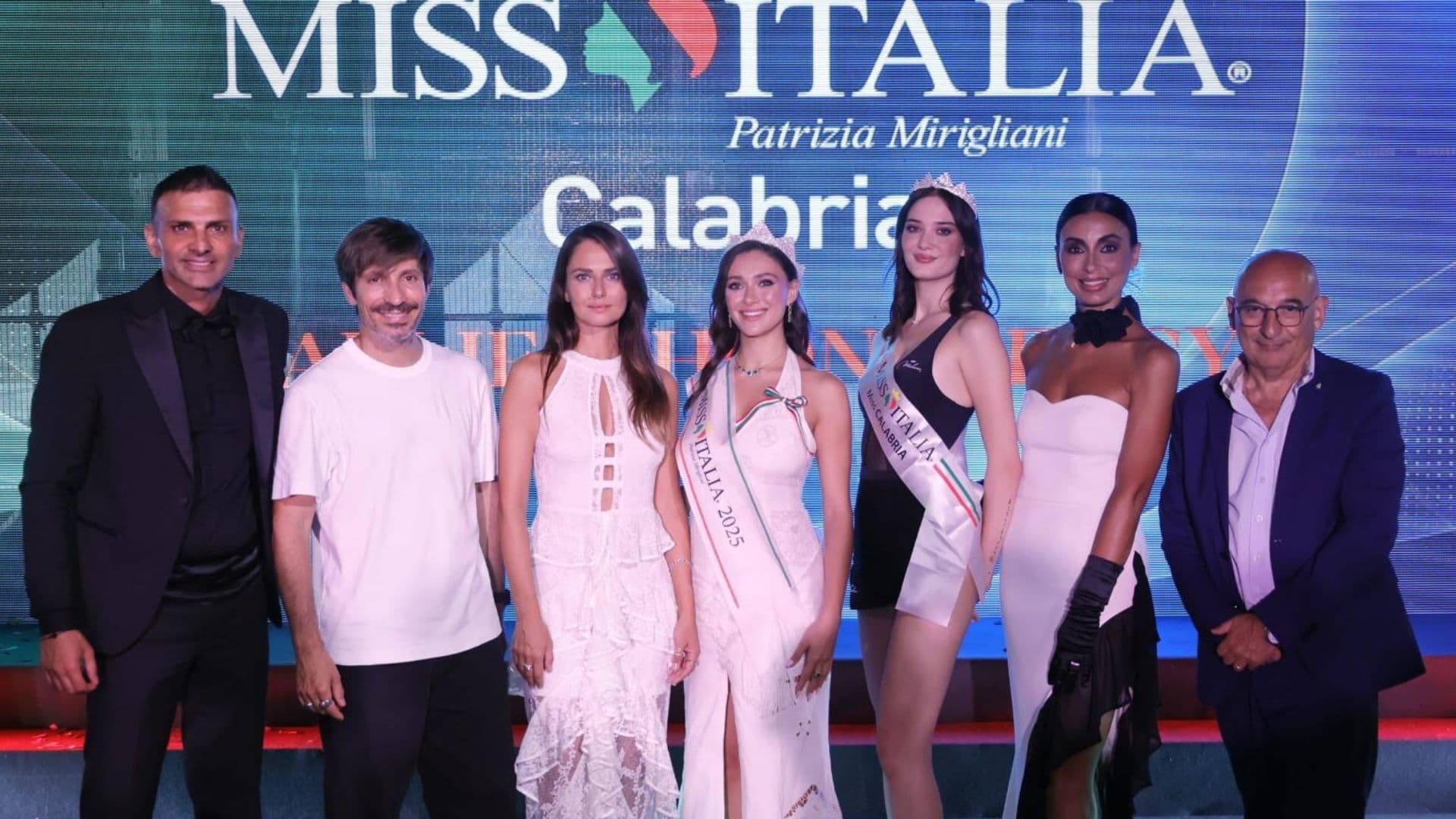 Sara Genova di Corigliano-Rossano è Miss Calabria 2026: a Trebisacce l'incoronazione