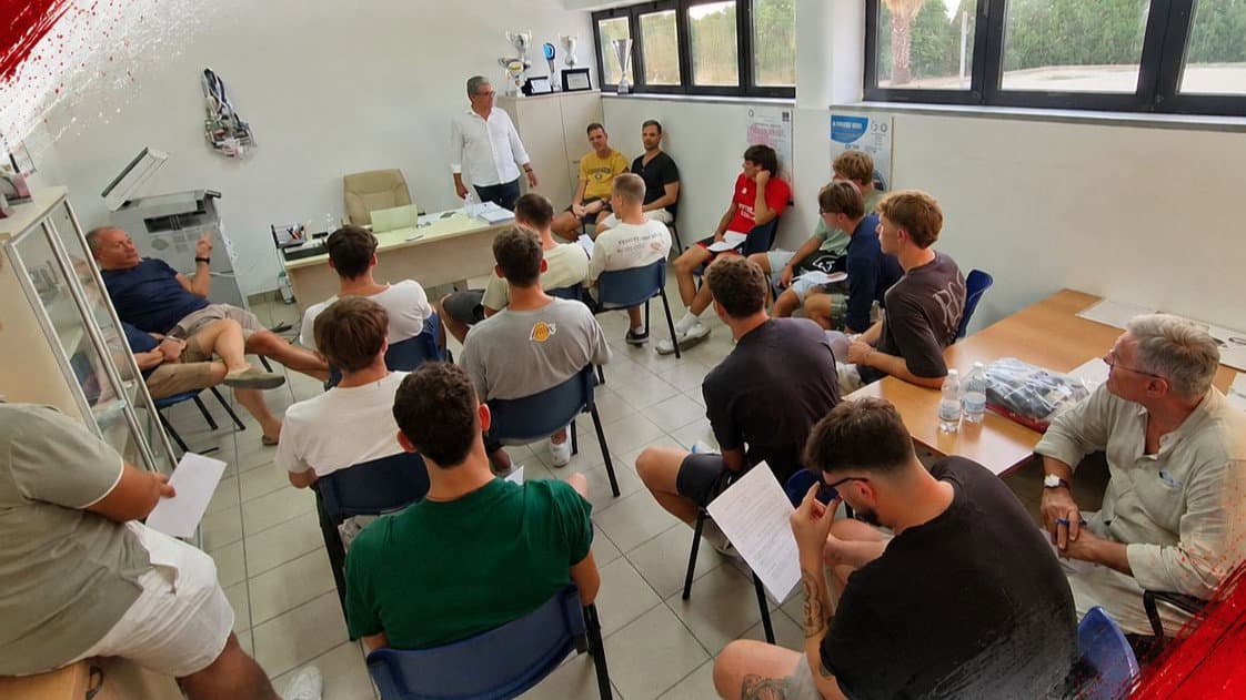 Corigliano Volley, la Serie A comincia in palestra: squadra al lavoro dopo il raduno