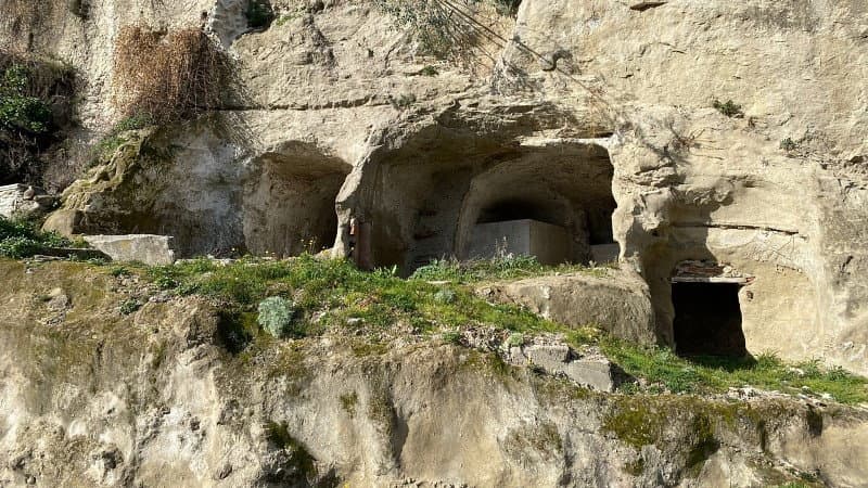 Co-Ro a passo lento nella Grecìa: domenica la passeggiata nel Parco Rupestre
