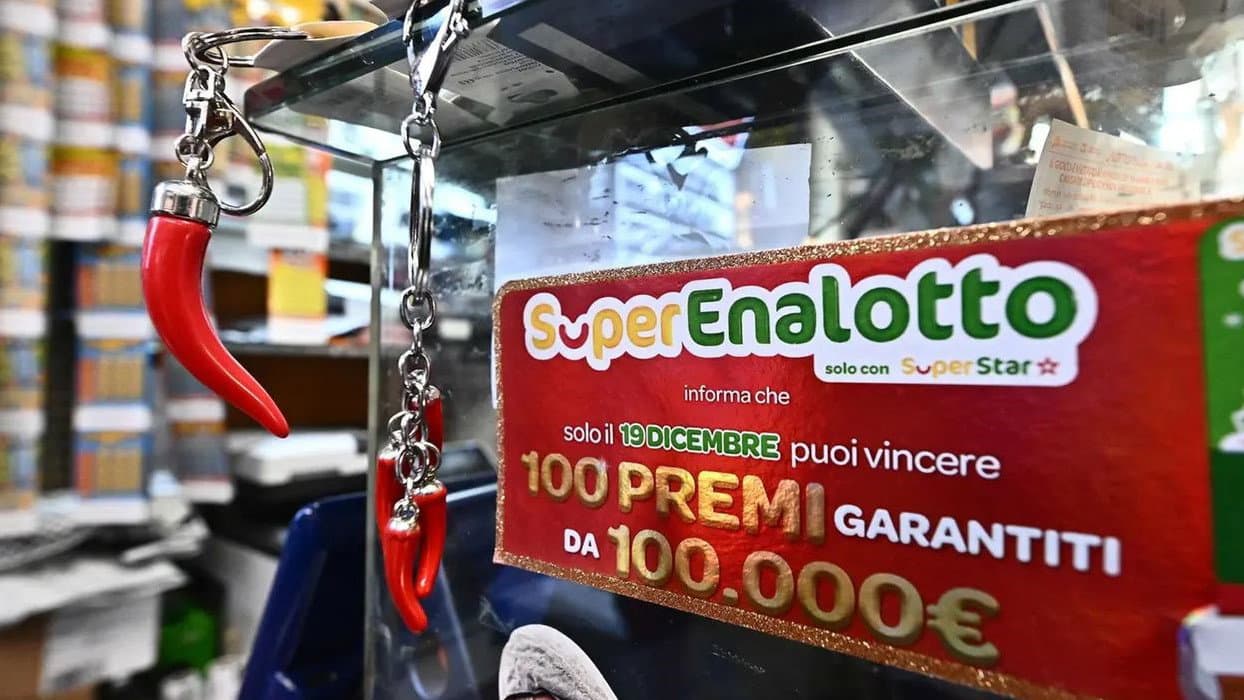 Rossano baciata dal SuperEnalotto: centrato un “5” secco in via Galeno