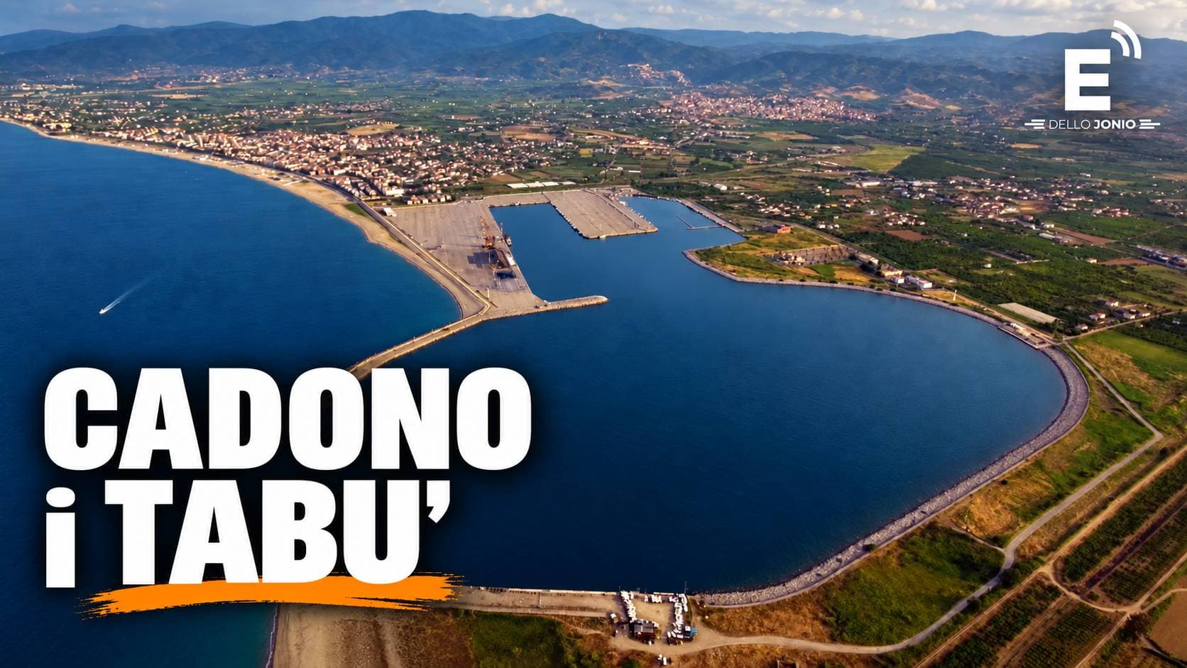 Crotone fa convivere pesca, industria e turismo: cade il tabù delle incompatibilità portuali