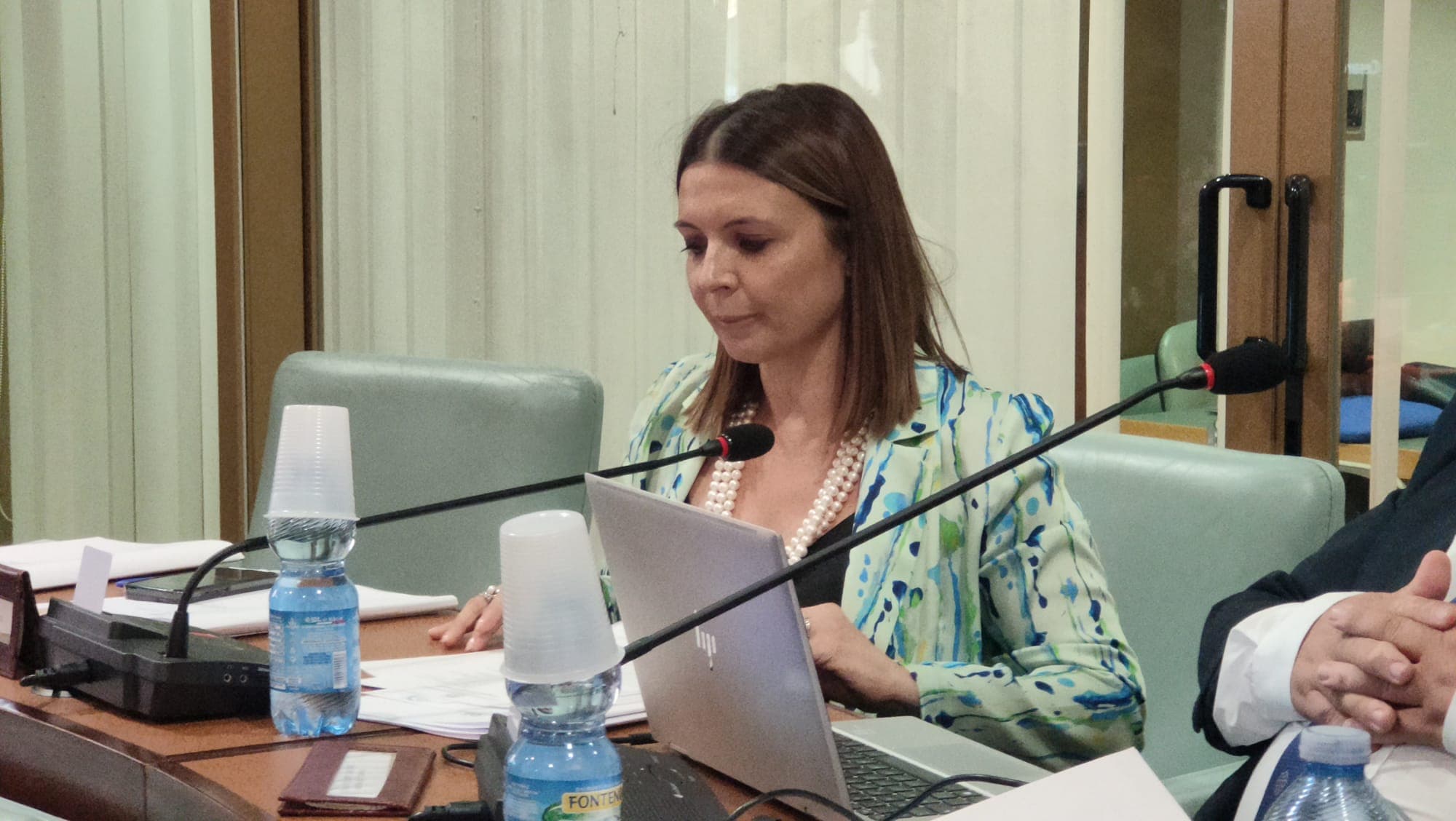 Raffrescamento scuole, Madeo deposita una mozione per l'istallazione di impianti