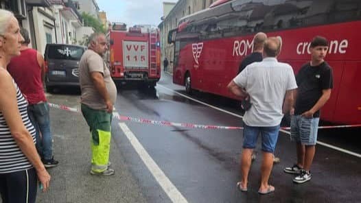Tragedia a Cariati: violento scontro tra auto e moto, muore una persona