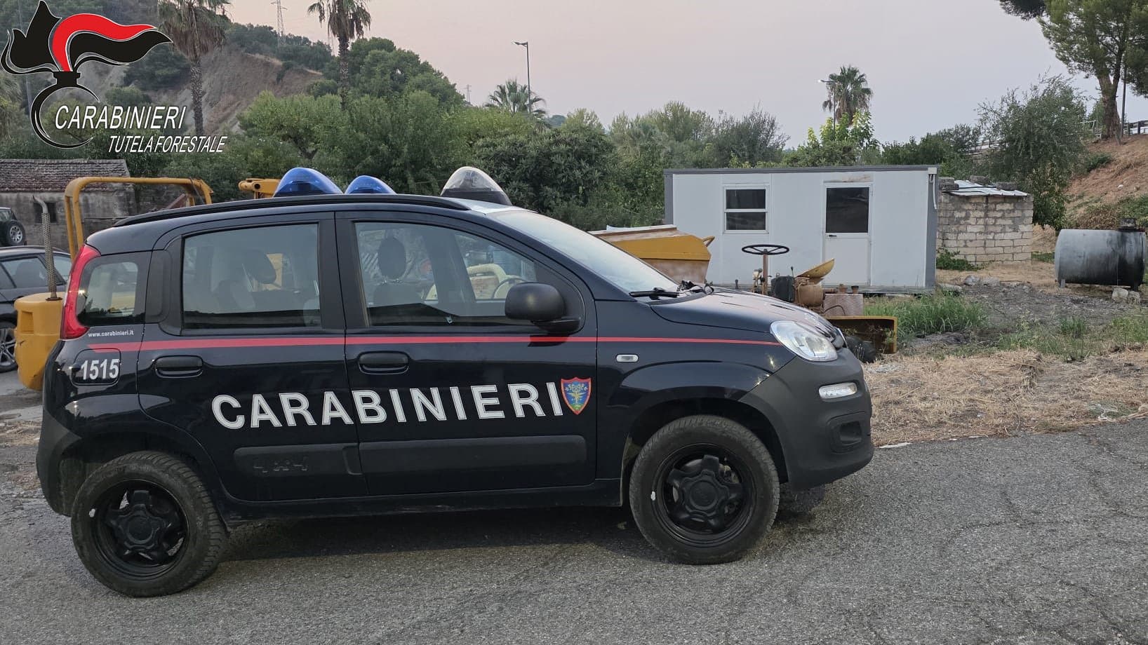 Montegiordano, rifiuti speciali e oli esausti su suolo comunale: denunciato il titolare di un’officina