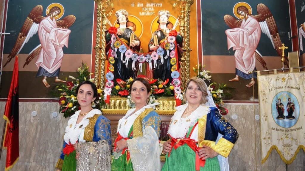 A piedi nella notte verso i Santi Medici: San Cosmo Albanese rinnova la sua devozione