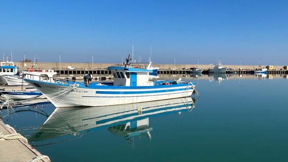 Pesca, quasi 7 milioni di credito d’imposta sul carburante. Coldiretti: «Ossigeno anche per le marinerie calabresi»