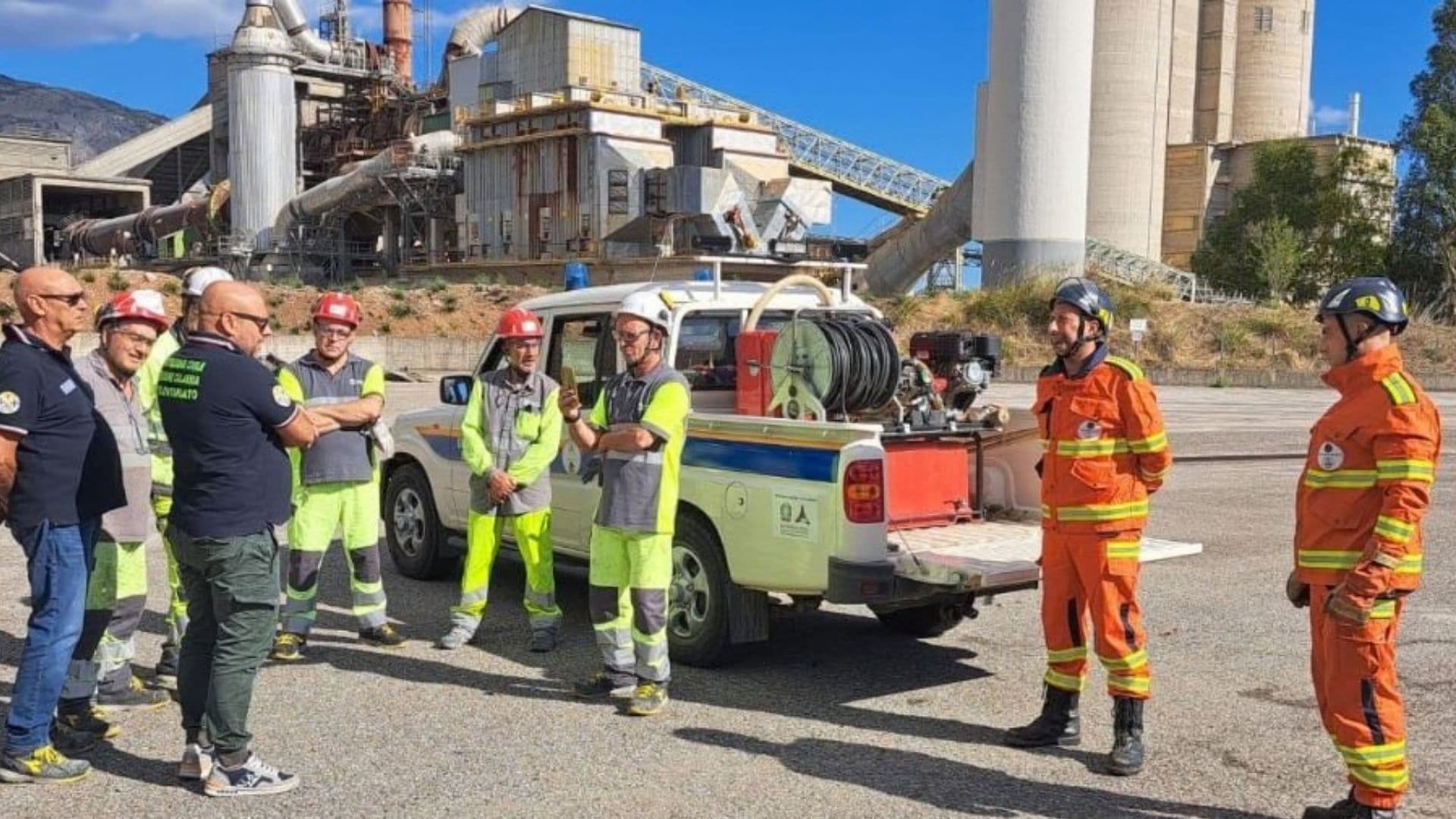Esercitazione antincendio alla Heidelberg Materials di Castrovillari: in campo le Aquile del Pollino