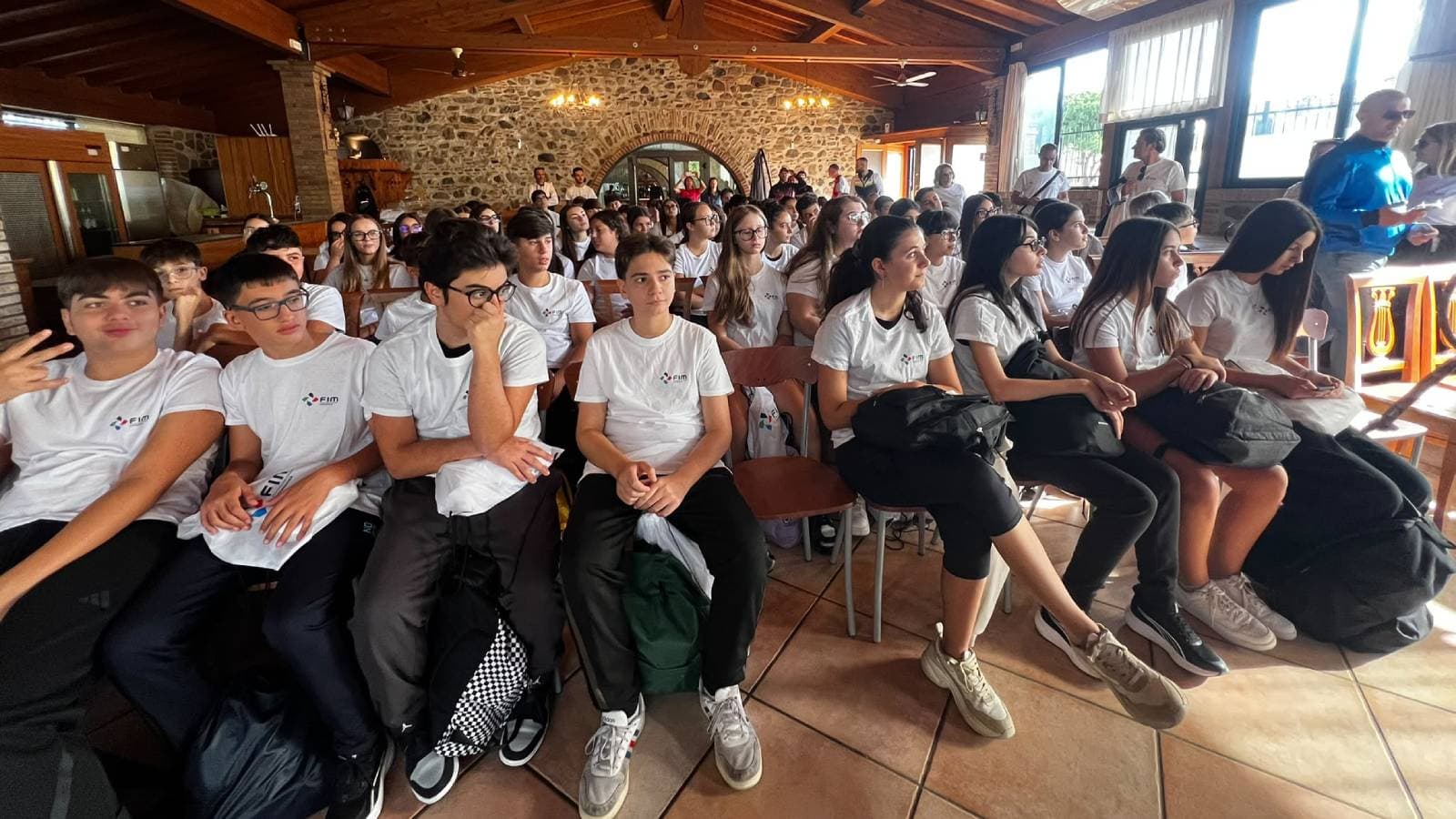 Mare in Movimento, centinaia di studenti a lezione di blue economy sul litorale di Corigliano-Rossano