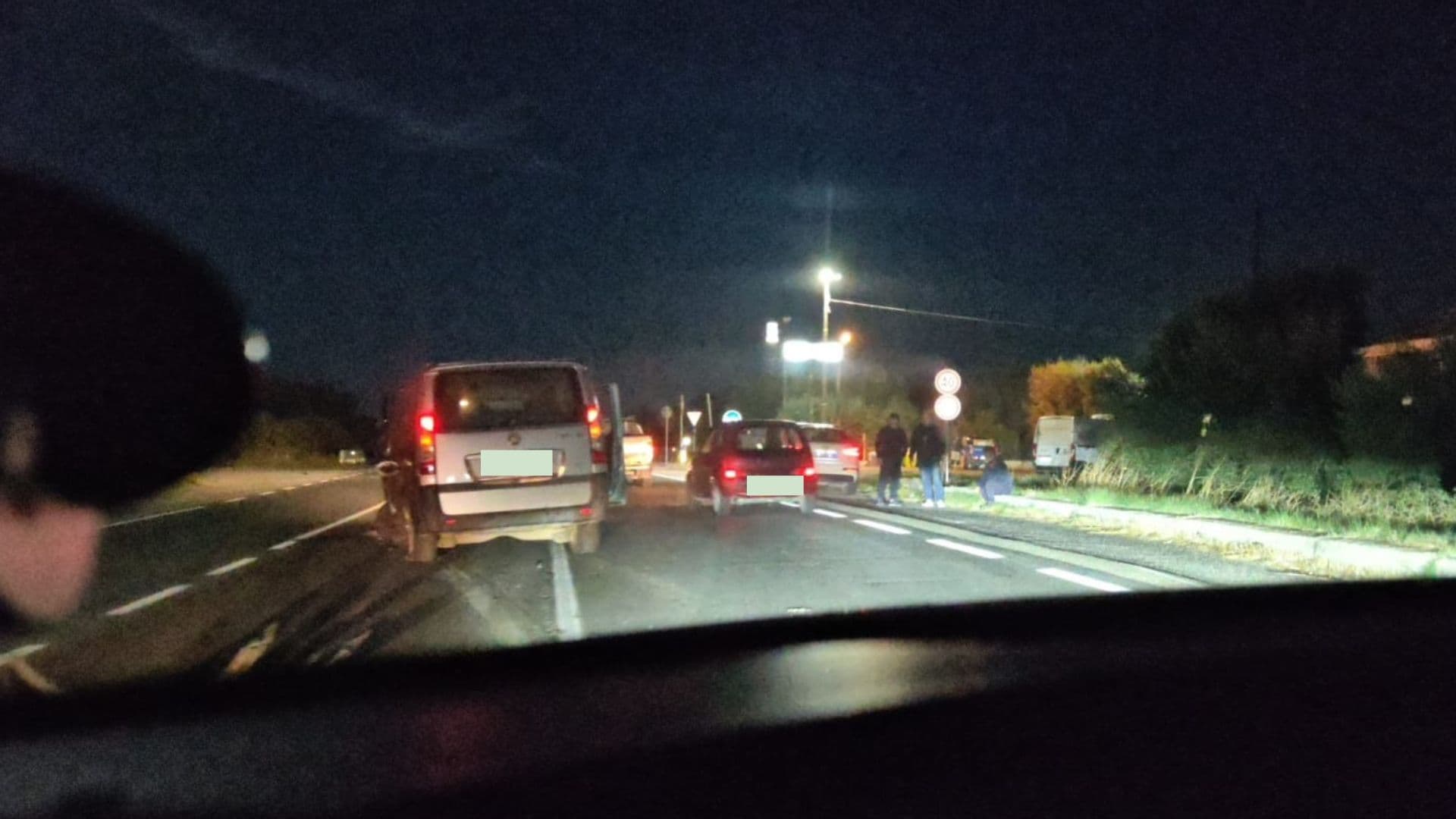Scontro auto-furgone all’alba: traffico in tilt sulla Statale 106 e a Rossano